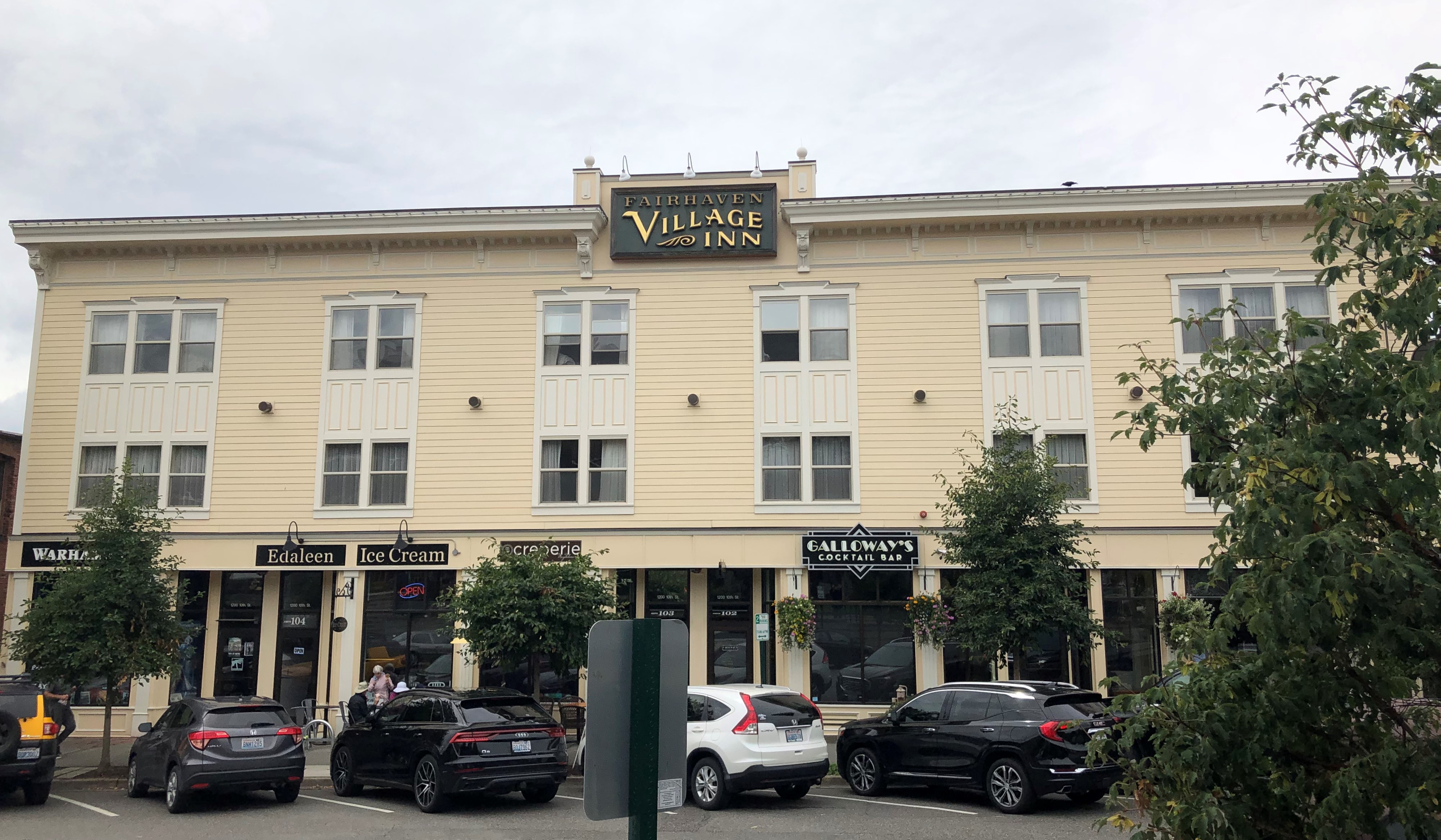 Fairhaven Village Inn